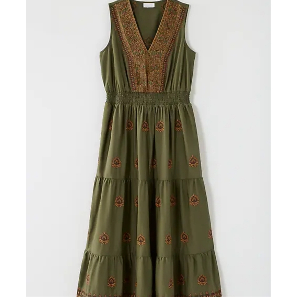 Olive Embroidered V‑Neck Tiered Maxi Dress - Picture 2 of 12